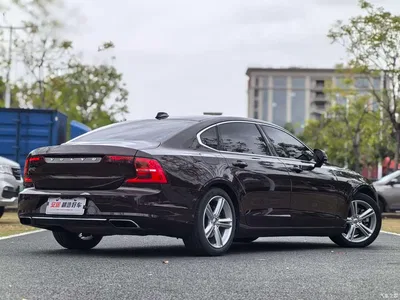 2017 Volvo S90 T4 Momentum, фото 3, лот 10362687