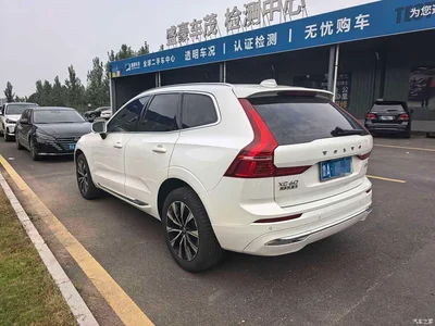 2024 Volvo XC60 B5 AWD Zhiyuan Luxury Edition, фото 3, лот 10898638