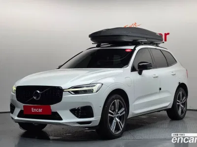 2021 Volvo XC60 T8 R-Design, фото 1, лот 10122199
