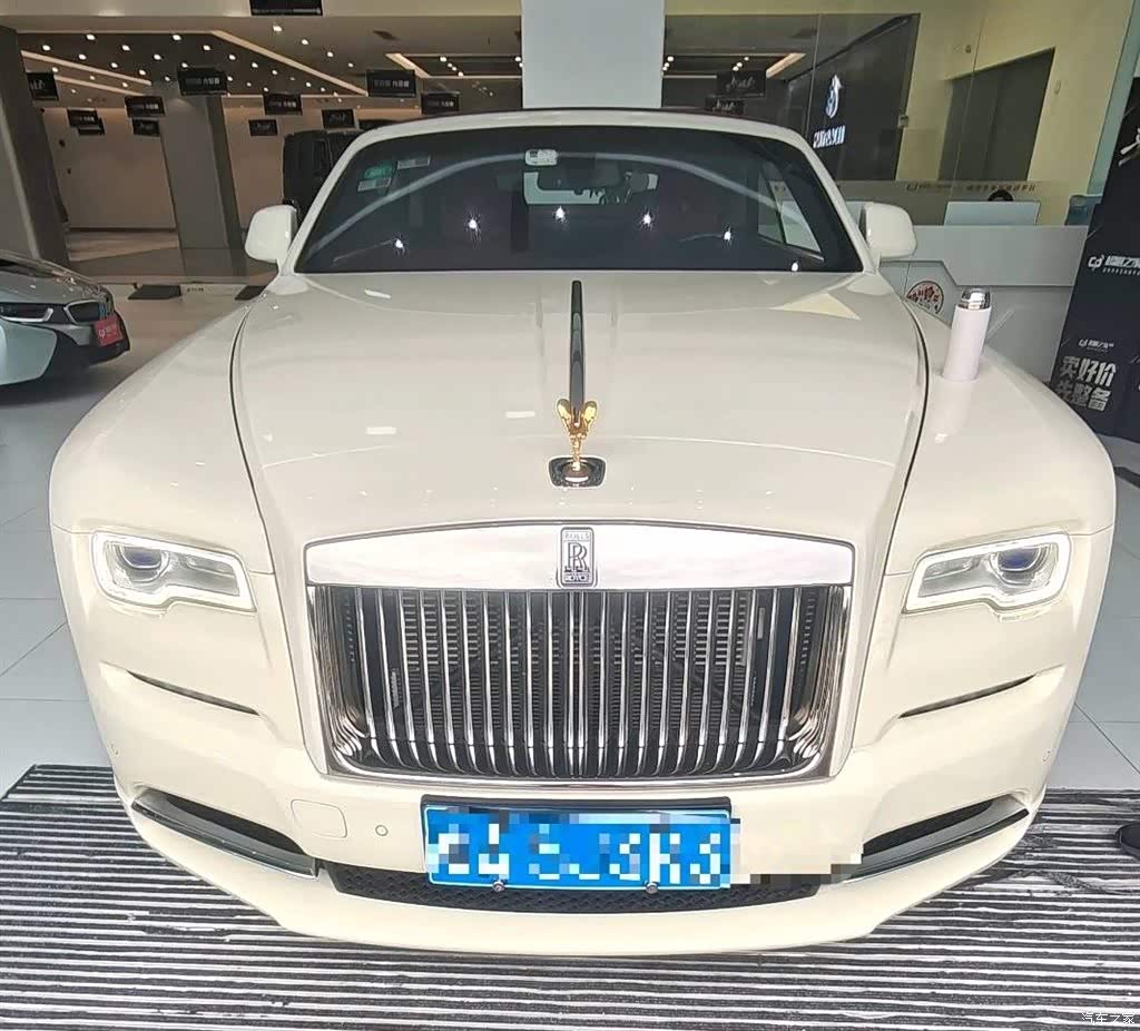 2015 Rolls-Royce Dawn 6.6T Standard, фото 1, лот 10238437