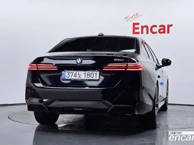 2025 BMW 5-Series 520i M Sport, фото 4, лот 10049417