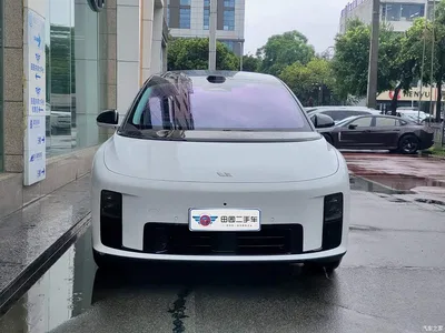 2025 Li Auto Li i8 Standard Edition, фото 2, лот 10825045