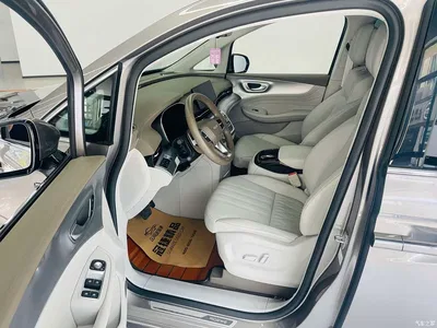 2023 Roewe iMAX8 400TGI Premium Edition, фото 4, лот 10339178