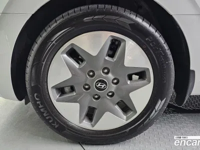 2025 Hyundai Staria Tourer 9-Seater, фото 4, лот 10064596