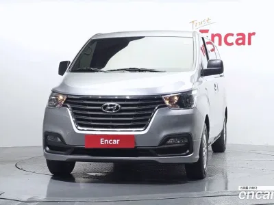 2021 Hyundai Starex Van 3-Seater, фото 2, лот 10193379
