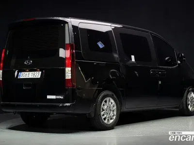 2023 Hyundai Staria Cargo 3-Seater, фото 2, лот 10323491