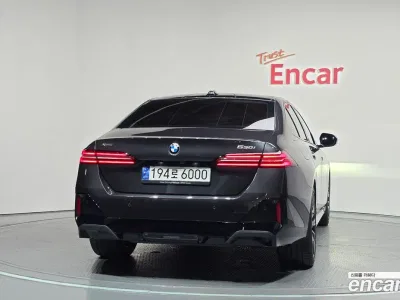 2024 BMW 5-Series 530i xDrive M Sport, фото 4, лот 10110097