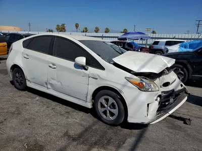 2015 TOYOTA PRIUS TWO, фото 4, лот 10539663