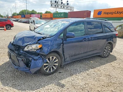 2018 TOYOTA SIENNA LE, фото 1, лот 10541417