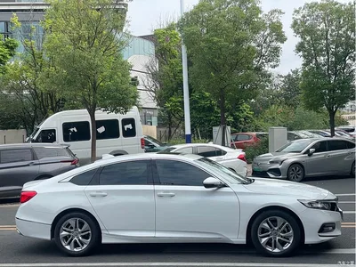 2018 Honda Accord 260TURBO Luxury Edition China V, фото 4, лот 10397584
