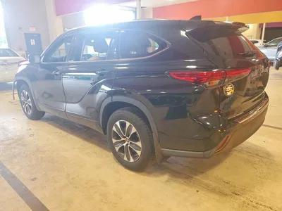 2021 TOYOTA HIGHLANDER XLE, фото 2, лот 10535016