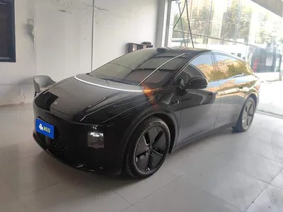 2025 Li Auto i6 2WD Base Model, фото 1, лот 11547320