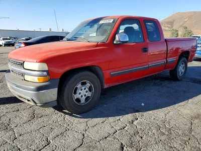 2001 CHEVROLET SILVERADO C1500, фото 1, лот 10975409