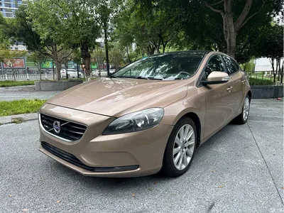 2013 Volvo V40 2.0T Elegance Edition, фото 1, лот 11552026