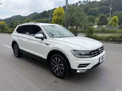 2018 Volkswagen Tiguan L 330TSI Automatic 2WD Luxury Edition, фото 3, лот 10421276