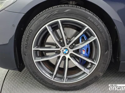2022 BMW 5-Series 520i M Sport, фото 4, лот 10066787