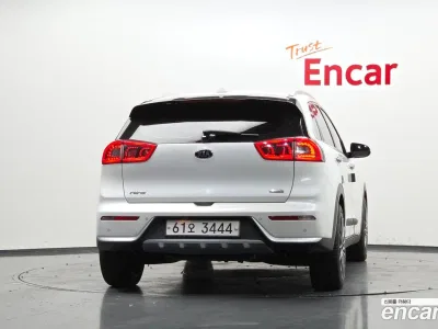 2018 Kia Niro Prestige, фото 4, лот 10529015
