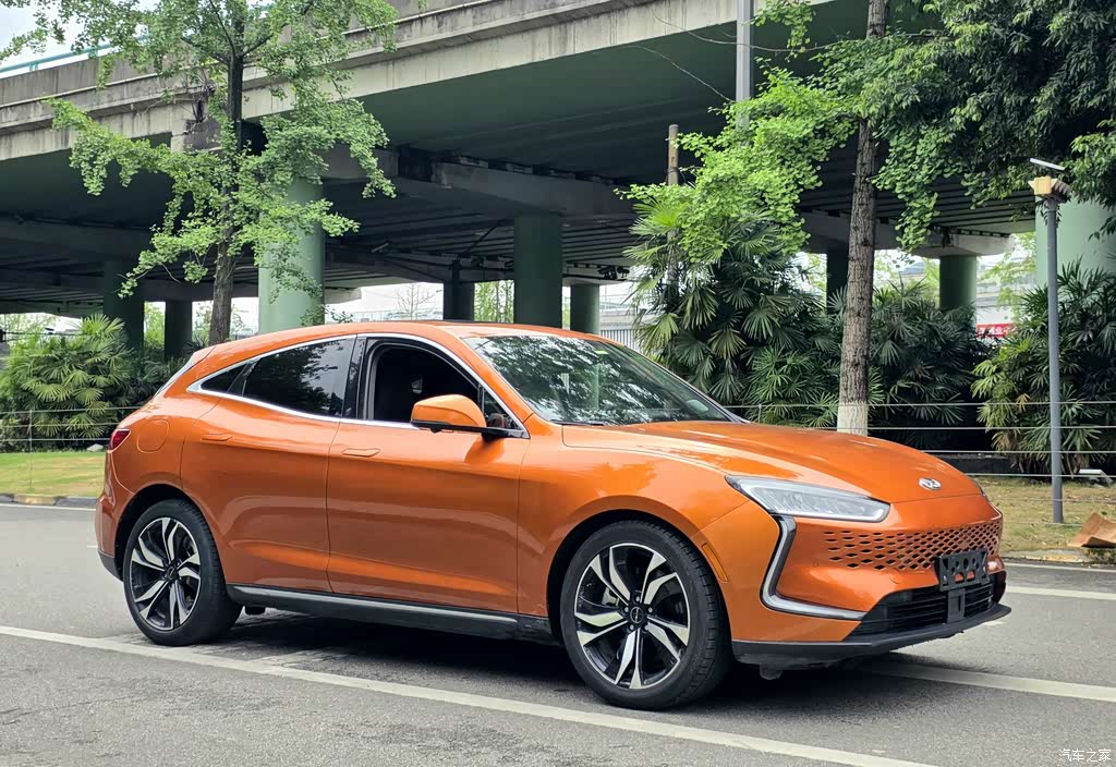 2020 SERES SF5 2WD High Performance Sport Edition, фото 3, лот 10340743