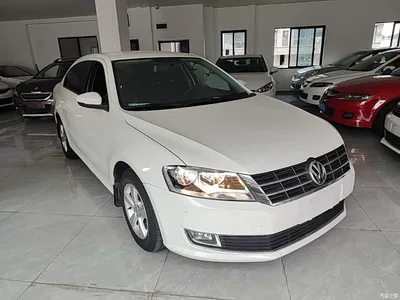 2013 Volkswagen Lavida Facelift Classic 1.6L Manual Trend, фото 4, лот 10455377