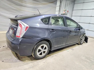 2014 TOYOTA PRIUS TWO, фото 3, лот 10559136