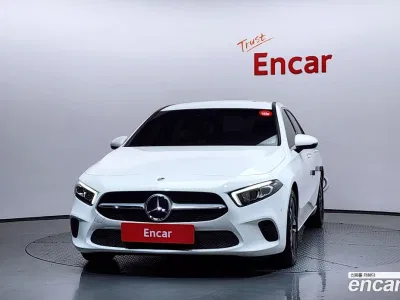 2021 Mercedes-Benz A-Class A220 Sedan, фото 2, лот 10040488