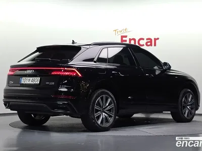 2021 Audi Q8 55 TFSI Quattro Premium, фото 1, лот 10208831