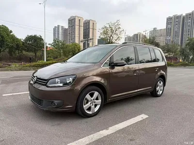 2013 Volkswagen Touran 1.4T Manual Trend 5-seater, фото 1, лот 10415557