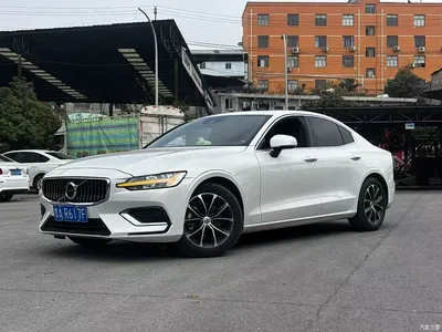 2022 Volvo S60 B4 Smart Comfort Luxury Edition, фото 1, лот 10364816
