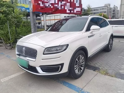 2019 Lincoln Nautilus (Import) 2.0T 2WD Premium Edition China VI, фото 2, лот 10442065