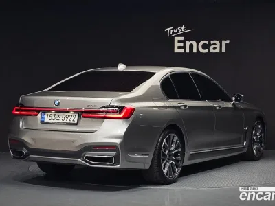 2020 BMW 7-Series 740i M Sport, фото 1, лот 10052628