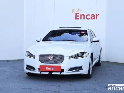 2014 Jaguar XF 2.2D Luxury, фото 3, лот 10116585