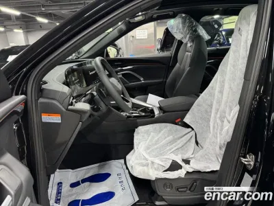 2025 Audi Q5 40 TDI Quattro S Line Black Edition, фото 4, лот 10105560