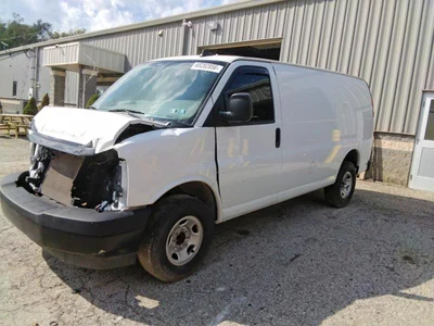 2023 GMC SAVANA G2500, фото 1, лот 10817051