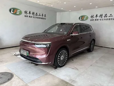 2025 AITO Wenjie AITO M8 Model Extended Range Ultra Edition 53.4kWh 5-Seater, фото 1, лот 10277333