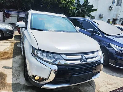 2016 Mitsubishi Outlander 2.4L 4WD Elite Edition 5-seater, фото 3, лот 10340493