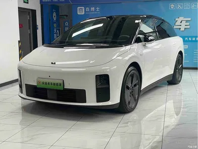 2025 Li Auto i6 2WD Base Model, фото 1, лот 10889688