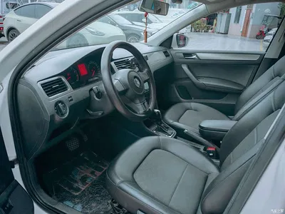 2015 Volkswagen Santana 1.6L Automatic Comfort Edition, фото 3, лот 10481770