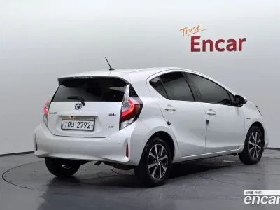 2019 Toyota Prius 1.5, фото 1, лот 10221627