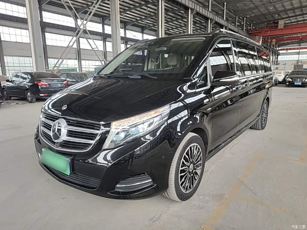 2018 Mercedes-Benz V-Class V 260 L Premium Long Wheelbase Edition China VI, фото 1, лот 10828512