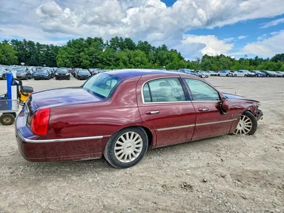 2004 LINCOLN TOWN CAR EXECUTIVE, фото 3, лот 10970247