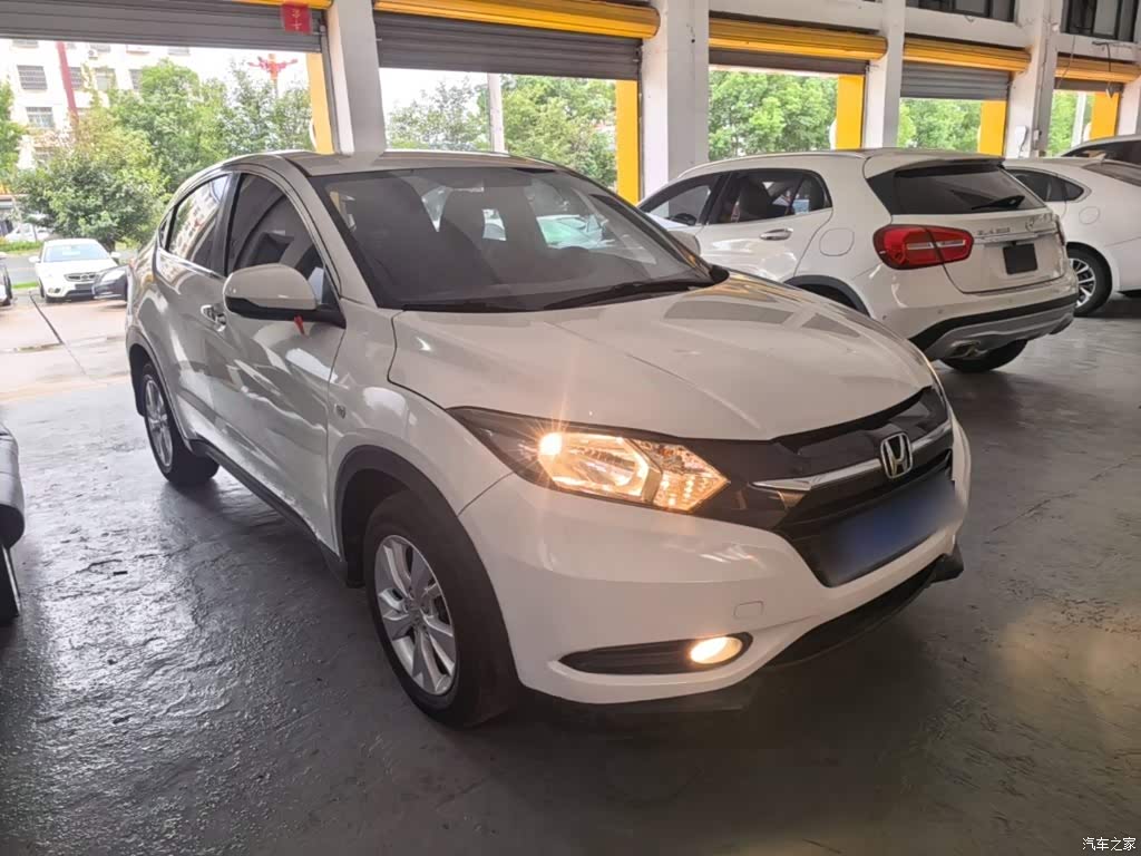 2015 Honda Vezel 1.5L CVT 2WD Comfort, фото 4, лот 11212575