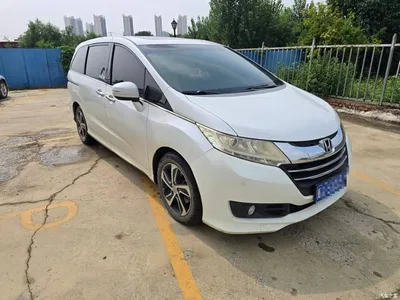 2015 Honda Odyssey Facelift 2.4L Luxury Edition, фото 3, лот 11197135