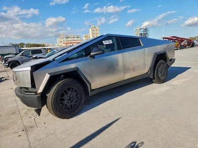 2024 TESLA CYBERTRUCK, фото 1, лот 10858097