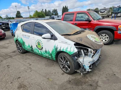 2016 TOYOTA PRIUS C TWO, фото 4, лот 10514089