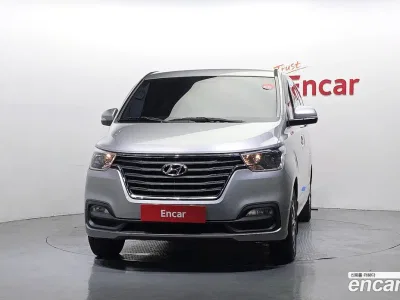 2018 Hyundai Starex Urban 9-Seater, фото 2, лот 10193277