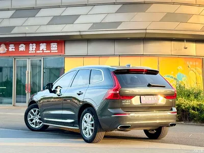 2021 Volvo XC60 T5 AWD Momentum, фото 4, лот 10263218