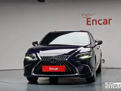 2022 Lexus ES 300h Executive, фото 2, лот 11019368