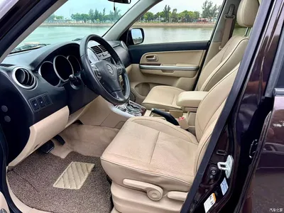 2012 Suzuki Grand Vitara 2.4L AT Premium Navigation 5-Door, фото 4, лот 10285379