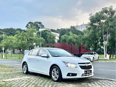 2013 Chevrolet Cruze Hatchback 1.6L Manual Luxury, фото 3, лот 11545521