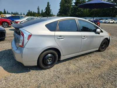 2012 TOYOTA PRIUS TWO, фото 3, лот 10534747